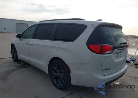 2020 Chrysler Pacifica Touring L Plus z USA, uszkodzony, nr VIN 2C4RC1EG4LR149404